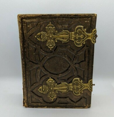 Vintage 1860-70's Leather Bound Book 40+ Photos - Military Fire - NAMES FAMILY-image