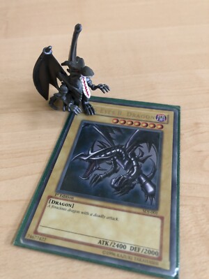 Yugioh Red-Eyes Black Dragon SDJ-001 1ST EDITION Ultra Rare +Mini Figurine-image