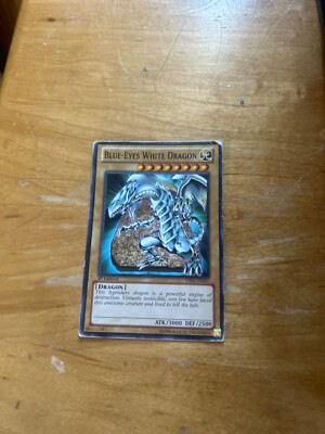 Blue-Eyes White Dragon (UTR) YSKR-EN001 Starter Deck: Kaiba Reloaded-1st Edition-image
