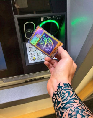 Blue-Eyes White Dragon SDK-001  1st Edition Credit Card Skin Holo-image