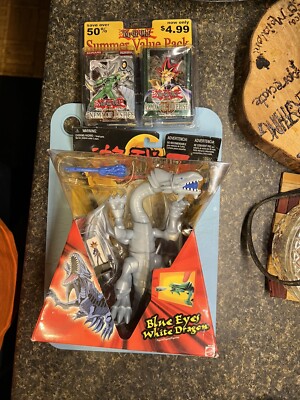 Yu-Gi-Oh  Blue Eyes White Dragon Plus a 4pack of Cards ( Unopened) 2002-image