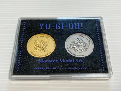 Yu-Gi-Oh! The Movie Monster Medal Set Blue Eyes & Red Eyes Black Dragon 1999-image