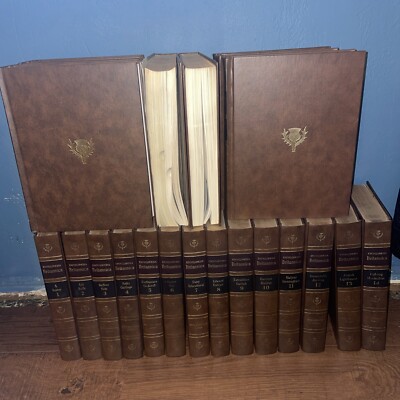 Encyclopedia Britannica 200th Anniversary Edition 23 Book Set, W/ Index 1969-image