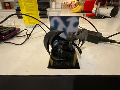 NECA Yu-Gi-Oh - Red Eyes Black Dragon with Deluxe Display 3 3/4