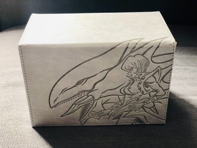 Yu-Gi-Oh! Blue-Eyes White Dragon Lady Kaiba Deckbox-image