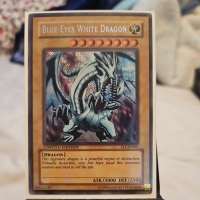 YUGIOH BLUE-EYES WHITE DRAGON SECRET RARE FL1-EN001 NM-image