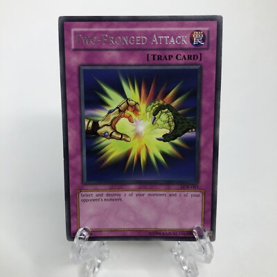Yugioh Two-Pronged Attack LOB-061 Legend of Blue Eyes White Dragon Rare Card LP-image