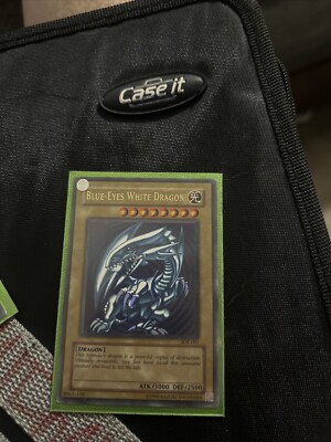 Yu-Gi-Oh! TCG Blue-Eyes White Dragon Kaiba SDK-001 Unlimited Ultra Rare-image