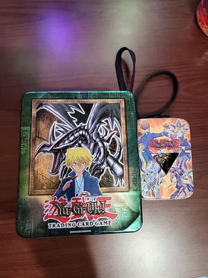 2003 Yu-Gi-Oh!   Vintage  Red Eyes Black  Dragon Joey Collectors Tin-image