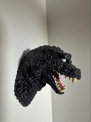 Godzilla 2001 Monster Head Magnet, Ichibankuji, Collectible, Used-image