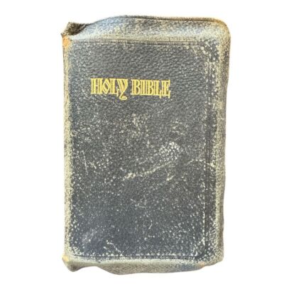 National Holy Bible Red Letter Edition Improved Master Guide Vintage 1939 Book-image