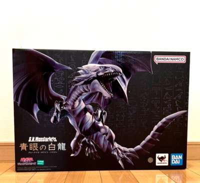 S.H. Monster Arts Yu-Gi-Oh Duel Monsters Blue-Eyes White Dragon Action Figure-image