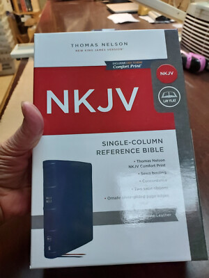 NKJV, Single-Column Reference Bible, Genuine Leather, Blue, Comfort Print: Hol..-image