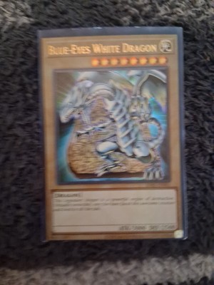 Blue-Eyes White Dragon SDBE-EN001 Unlimited Ultimate Rare MP-image