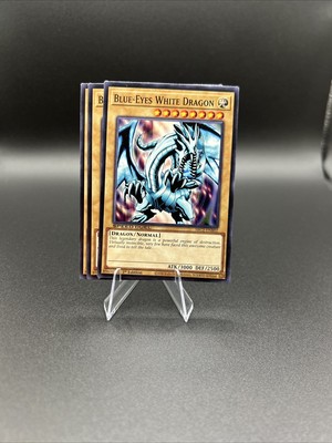 YU-GI-OH! 3x Blue Eyes White Dragon SBC2-ENB02 Common-image