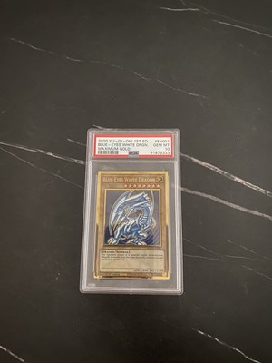 2020 1st Edition Yugioh Maximum Gold Blue Eyes White Dragon MAGO-EN001  PSA 10-image