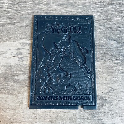 Blue Eyes White Dragon Plastic Card Vintage 1990's Yu-Gi-Oh -image