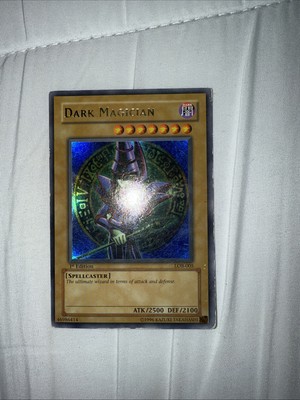 Dark Magician LOB-005 The Legend of Blue Eyes White Dragon 1st Edition-image