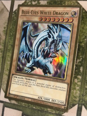 YuGiOh BLUE-EYES WHITE DRAGON Premium Gold Rare MGED-EN001 -image