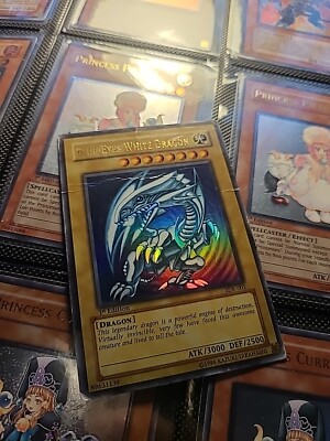 YuGiOh SDK-001 1st Edition Ultra Rare Blue Eyes White Dragon ASIAN ENGLISH-image