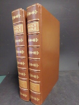 1825 Catholic Bible. Largest Printed in America. 2 Volume Set. Hill's Ref #518-image