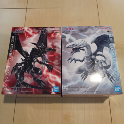 Yu-Gi-Oh! Duel Monsters Blue-Eyes White Dragon Red-Eyes Black Dragon Figure Set-image