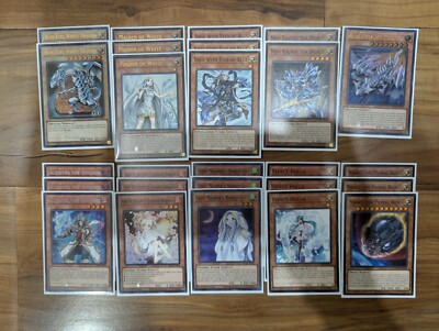 Yugioh Blue Eyes White Dragon Premade Competitive Deck Post April 2025 Banlist-image