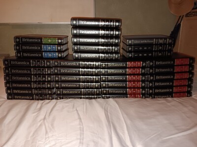Encyclopedia Britannica 15th Edition Complete Set Of 35 Vintage Books 1986 NEW-image