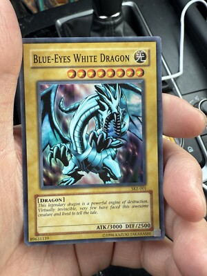 Yugioh Blue-Eyes White Dragon SKE-001 Super Rare LP-image
