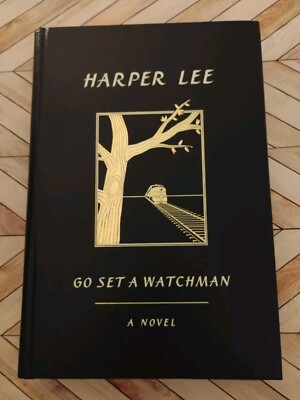 HARPER LEE GO SET A WATCHMAN Leatherbound Collector's Gilded pages & Bookmark -image