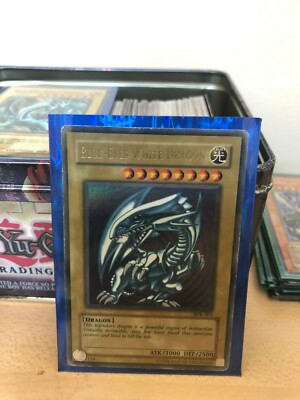Yugioh Blue-Eyes White Dragon SDK-001 Ultra Rare Holo GOOD CONDITION-image