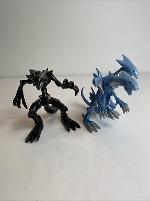 YUGIOH - Red Eyes Black Dragon & Blue Eyes Ultimate Figures, Incomplete-image
