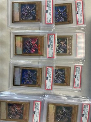 Red-Eyes Black Dragon - MAGO-EN003 PSA 9 -image