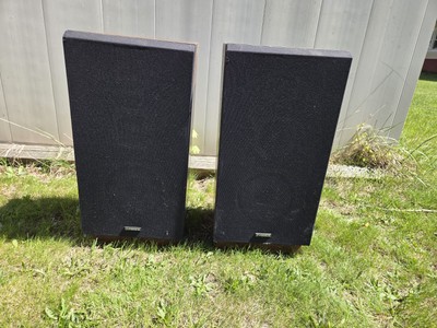 VINTAGE FISHER HiFi 3 WAY BOOKSHELF SPEAKERS  A/V HOME THEATER STEREO 1980's.-image
