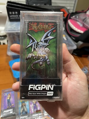 FiGPiN Yu-Gi-Oh Blue-Eyes White Dragon #1057 LE 2,000 LOCKED NEW-image