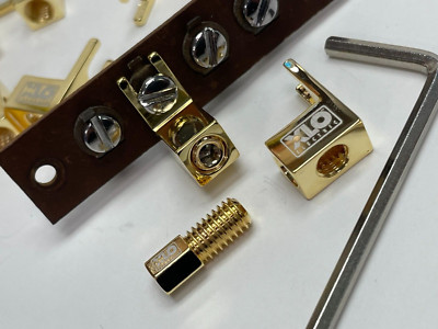 FISHER TUBE AMPLIFIER VINTAGE TUBE AMPLIFIER SPEAKER CONNECTOR SPADE PLUG JACK-image