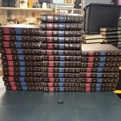 encyclopedia britannica set Micropaedia 1-29 & 3 Other Leather Books-image