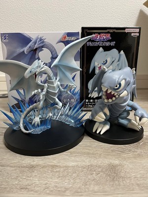 Yu Gi Oh Blue Eyes White Dragon Figure Anime Statue Collectible Toy Model-image