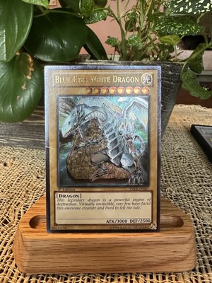 Yu-Gi-Oh! Blue Eyes White Dragon YSKR-EN001 Ultimate Rare 1st Edition-image