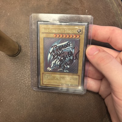 Yu-Gi-Oh 2012 Pristine Blue-Eyes White Dragon Signed By Eric Stuart Kaiba-image