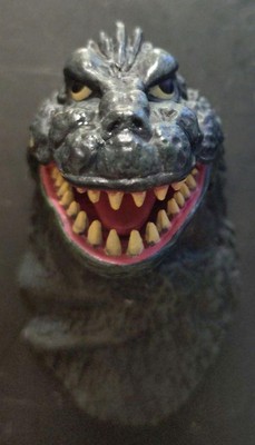 Godzilla vs Kong F Prize Monster Head Magnet 1962 Used-image