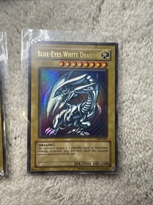 Yu-Gi-Oh! Blue Eyes White Dragon - SDK-001 - UNLIMITED - HP - Full Holo Bleed -image