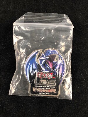 YUGIOH UDS QUALIFIER WINNER BLUE EYES WHITE DRAGON PIN SEALED!-image